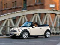 MINI Cooper photo