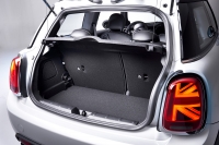 MINI Cooper SE photo