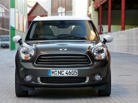 MINI Cooper Countryman photo